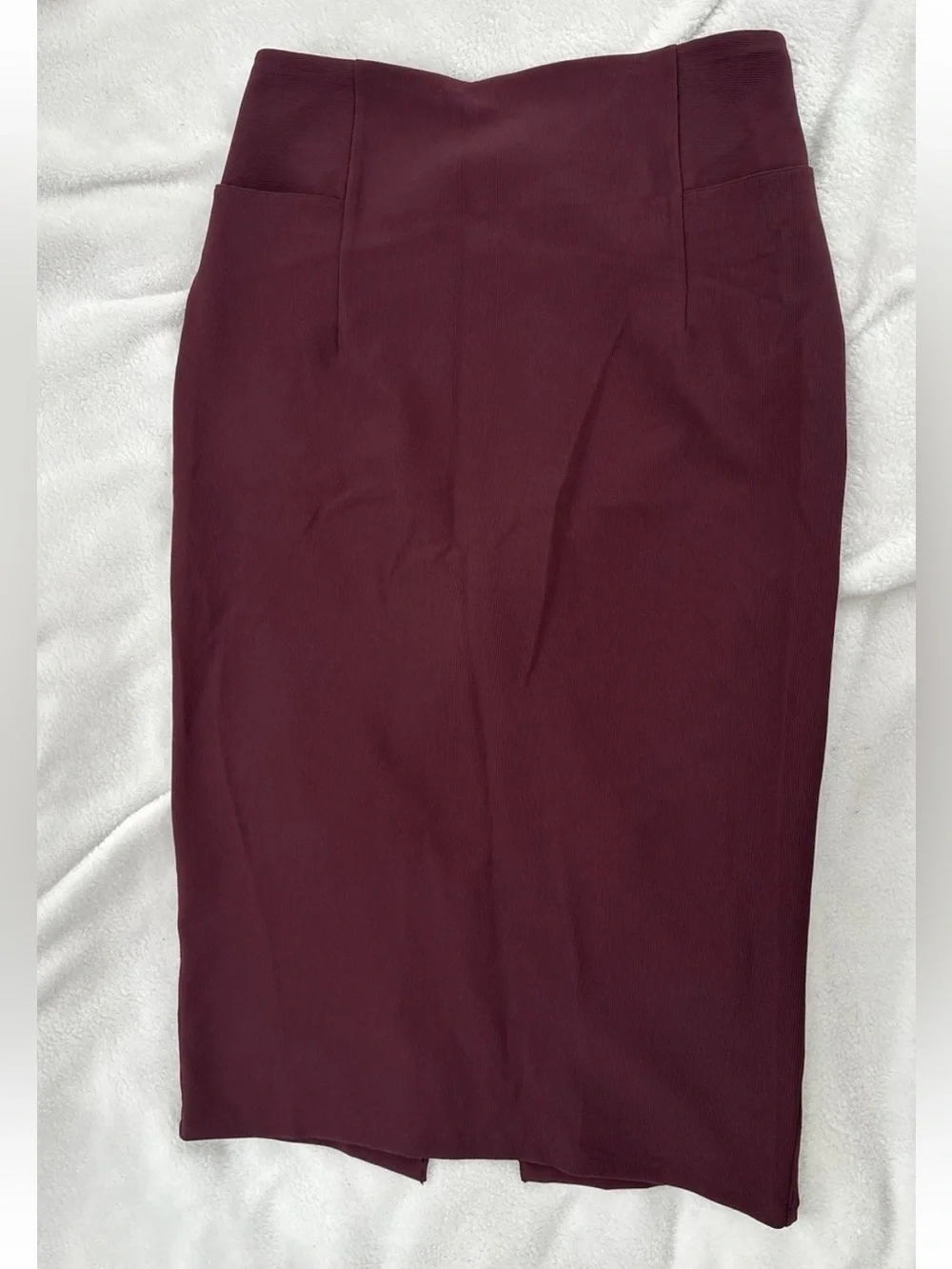 LuluLemon Stretchy Size 8 Burgundy A New Route Below The Knee Pencil Skirt